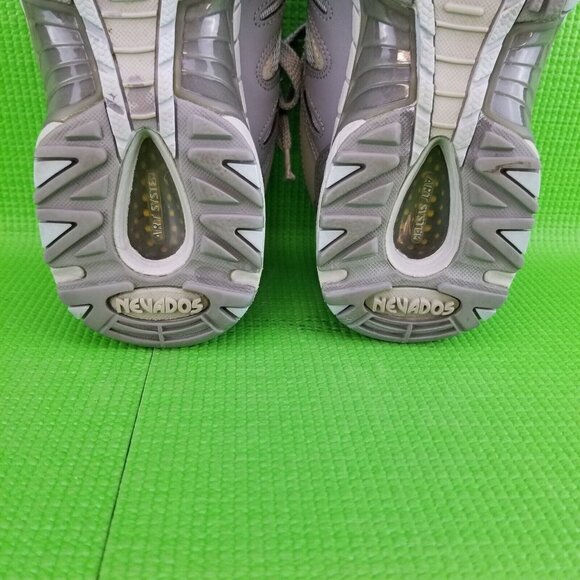✅Nevados V7002WWSLV Low-Top Gray/Blue Lace up Hiking Shoes Women's Size US 9.5 - Picture 16 of 16